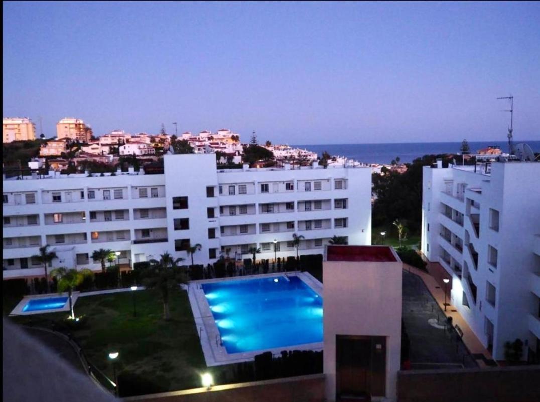 Two Bed, Two Bath Apartment With Sea Views - Angel De Miraflores Malaga Ngoại thất bức ảnh